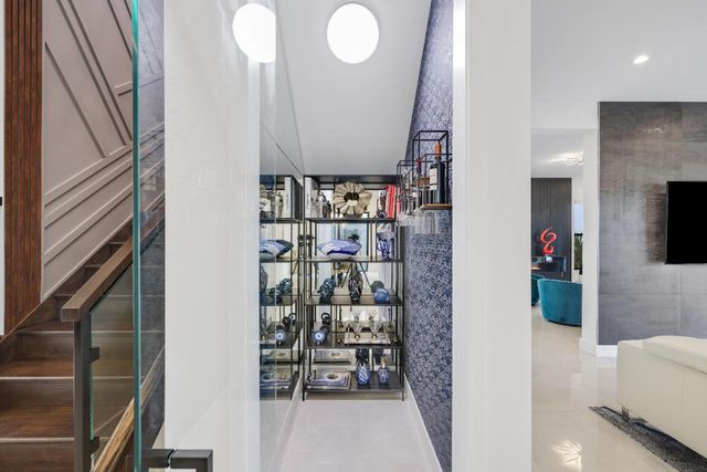 17052 Rainbow Falls Trail, Boca Raton, FL 33496