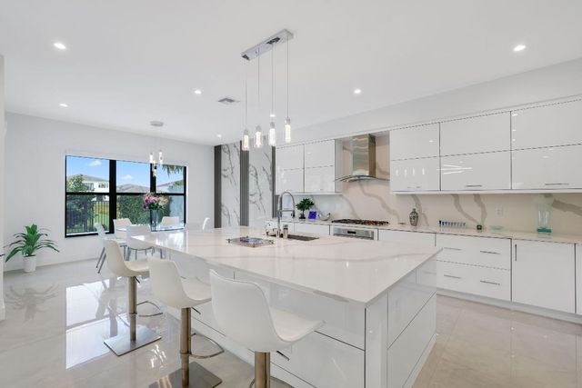 17052 Rainbow Falls Trail, Boca Raton, FL 33496