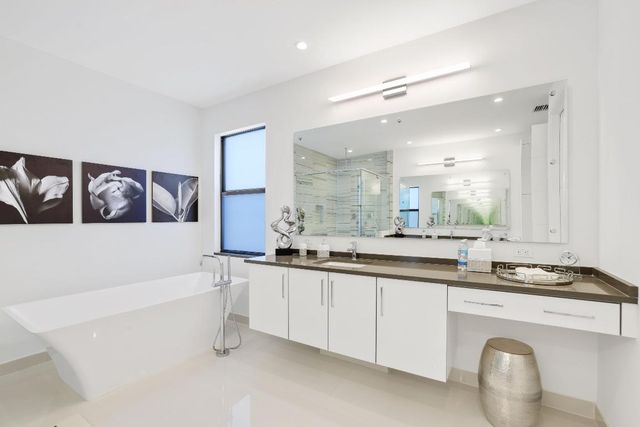 17052 Rainbow Falls Trail, Boca Raton, FL 33496