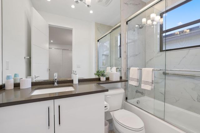 17052 Rainbow Falls Trail, Boca Raton, FL 33496