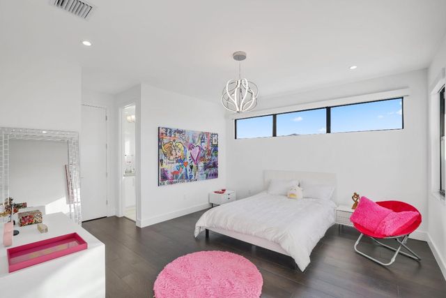 17052 Rainbow Falls Trail, Boca Raton, FL 33496