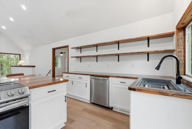 4029 Moss Road, Benton, AR 72019