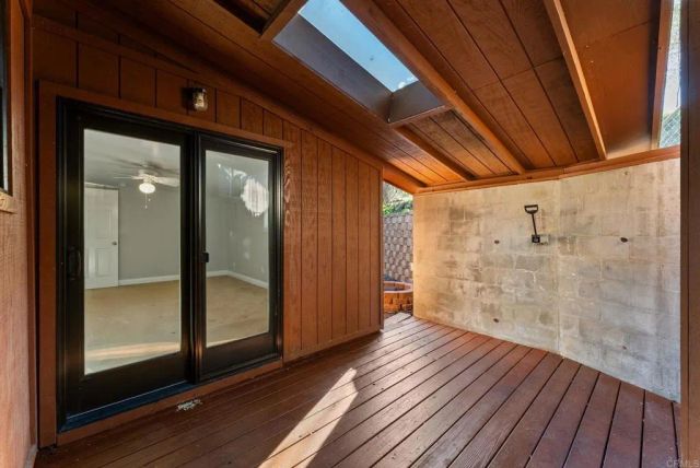 901 S Live Oak Park Road, Fallbrook, CA 92028