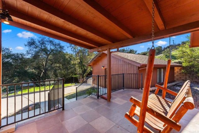 901 S Live Oak Park Road, Fallbrook, CA 92028