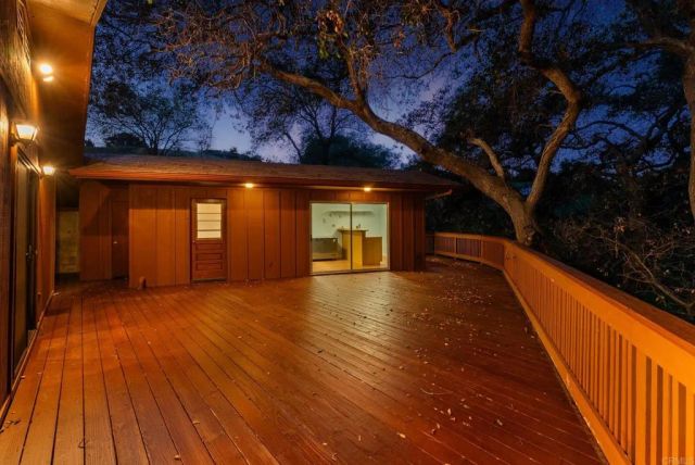 901 S Live Oak Park Road, Fallbrook, CA 92028