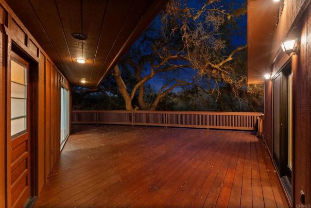 901 S Live Oak Park Road, Fallbrook, CA 92028