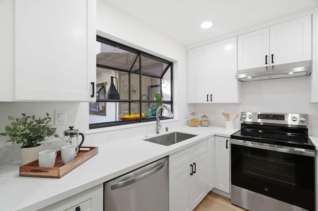 1400 Bowe Avenue 1404, Santa Clara, CA 95051