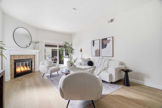 1400 Bowe Avenue 1404, Santa Clara, CA 95051