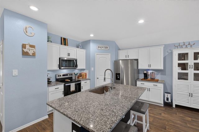815 Republic Road, New Caney, TX 77357