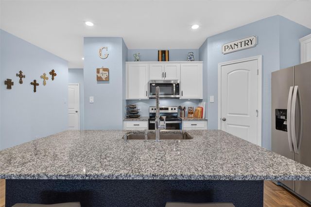815 Republic Road, New Caney, TX 77357