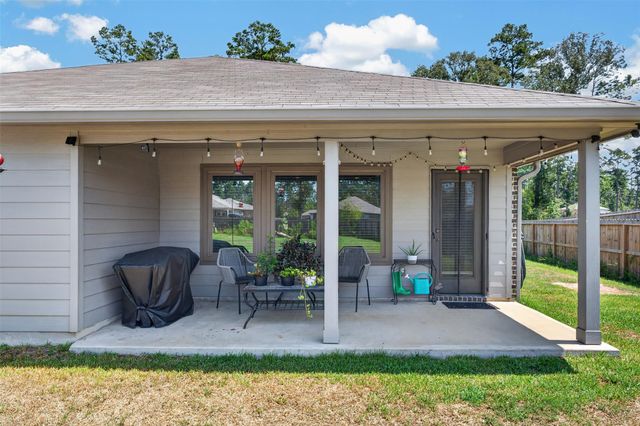 815 Republic Road, New Caney, TX 77357