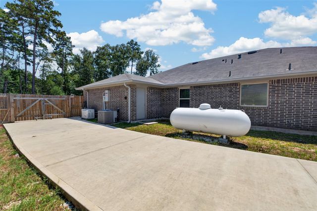 815 Republic Road, New Caney, TX 77357