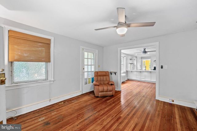 135 SIMPSON RD, Ardmore, PA 19003