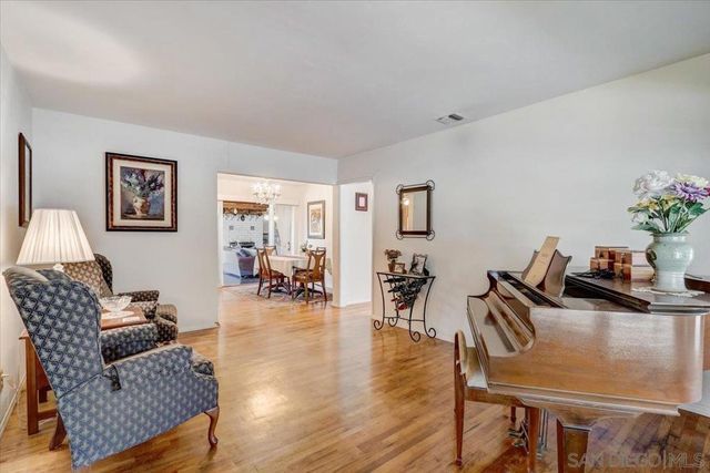 121 Shasta St, Chula Vista, CA 91910