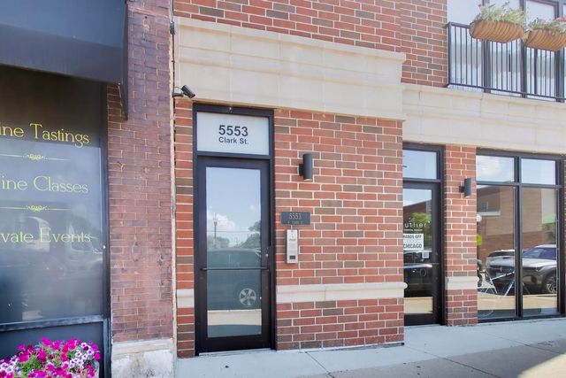 5553 N Clark Street 301, Chicago, IL 60640