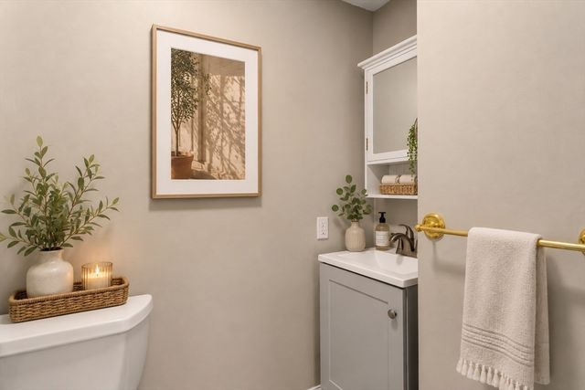 255 Arlington St 12A, Acton, MA 01720