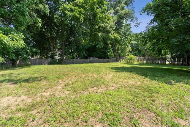 255 Arlington St 12A, Acton, MA 01720
