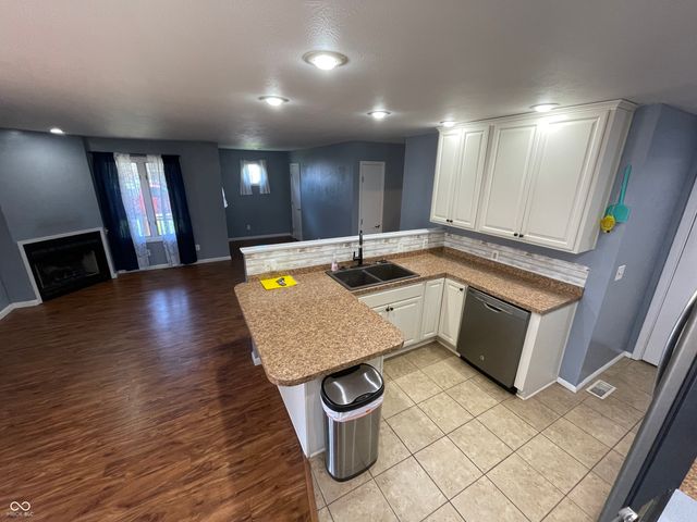 708 Pine Tree Court, Seymour, IN 47274