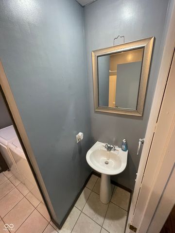 708 Pine Tree Court, Seymour, IN 47274
