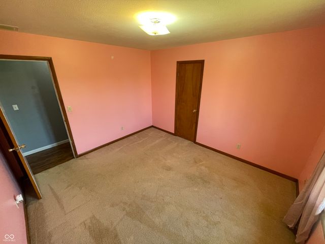 708 Pine Tree Court, Seymour, IN 47274