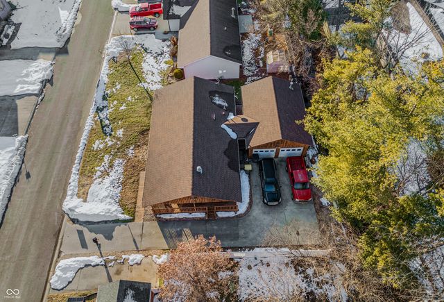 708 Pine Tree Court, Seymour, IN 47274