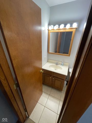 708 Pine Tree Court, Seymour, IN 47274