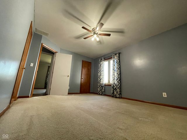 708 Pine Tree Court, Seymour, IN 47274