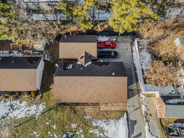 708 Pine Tree Court, Seymour, IN 47274