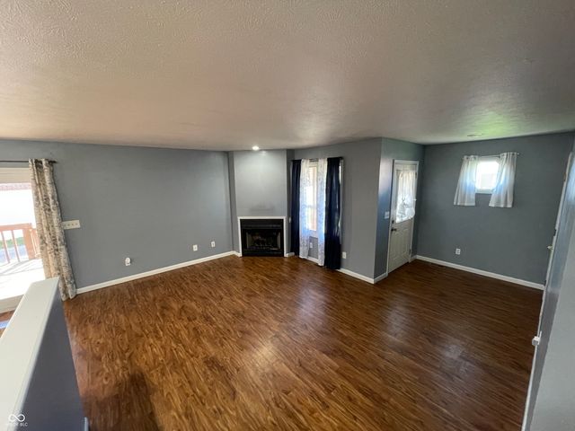 708 Pine Tree Court, Seymour, IN 47274