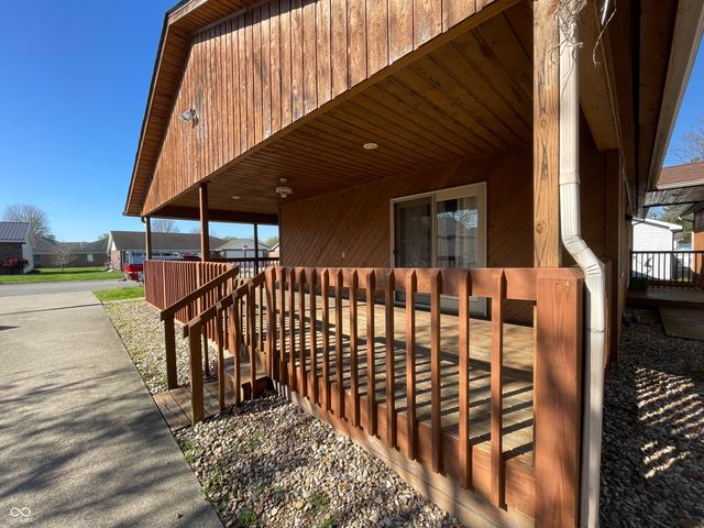 708 Pine Tree Court, Seymour, IN 47274