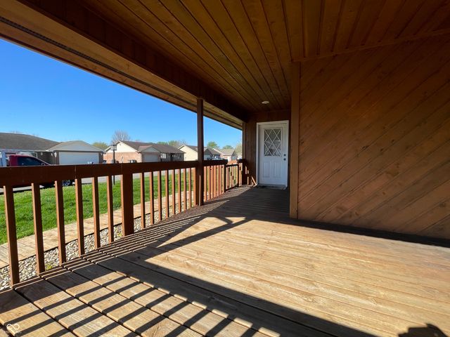 708 Pine Tree Court, Seymour, IN 47274