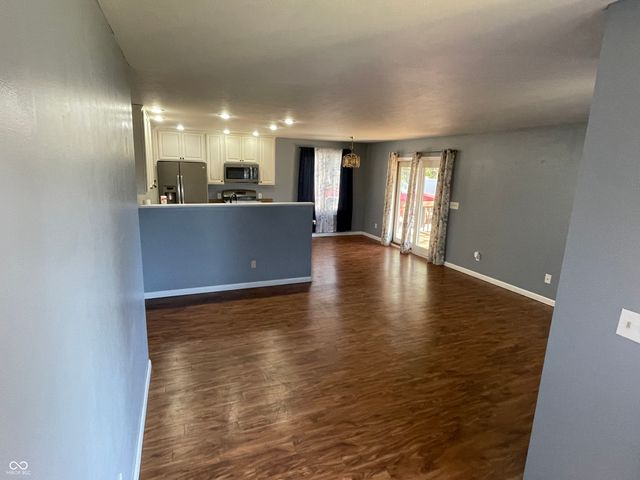 708 Pine Tree Court, Seymour, IN 47274