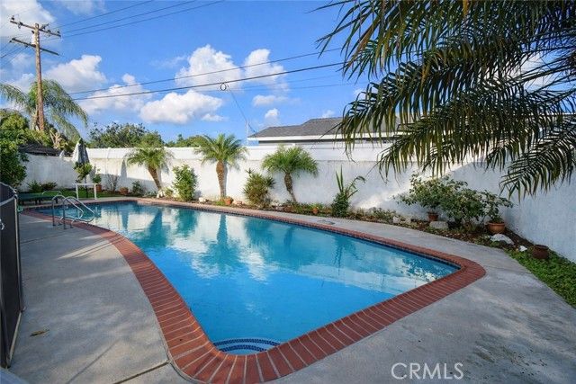 14172 Swan, Westminster, CA 92683