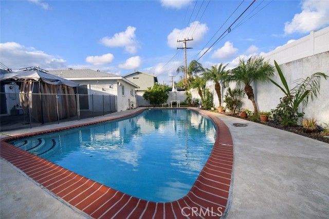 14172 Swan, Westminster, CA 92683