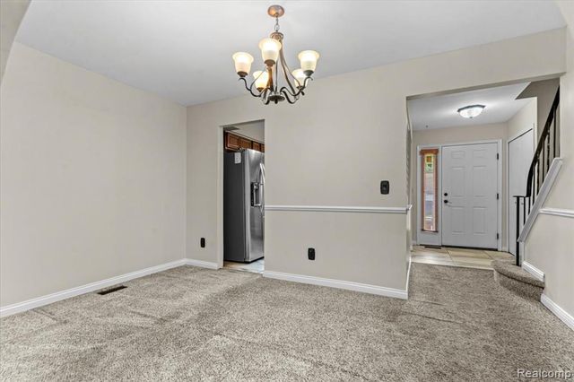 3719 Old Creek Road, Troy, MI 48084