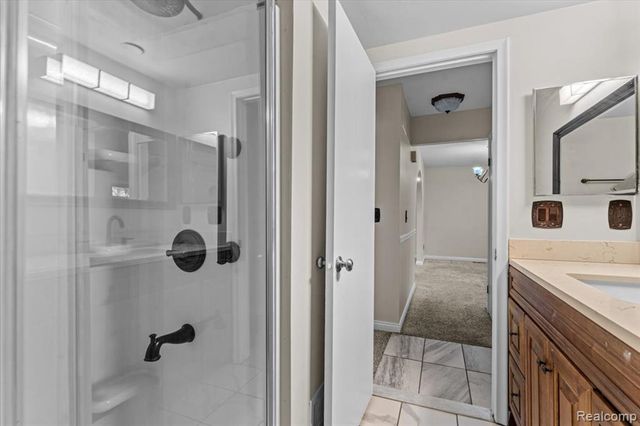 3719 Old Creek Road, Troy, MI 48084