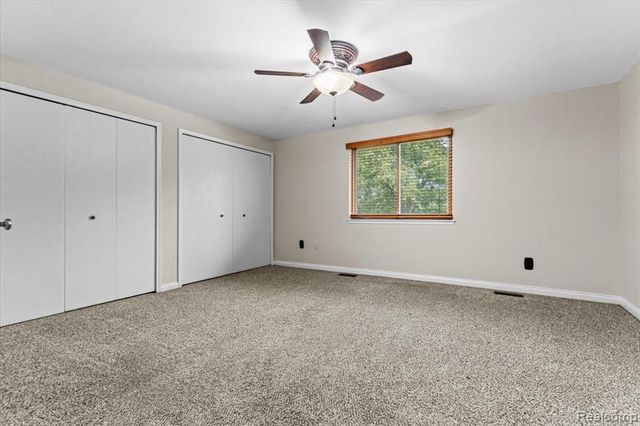 3719 Old Creek Road, Troy, MI 48084