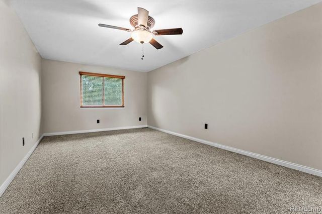 3719 Old Creek Road, Troy, MI 48084