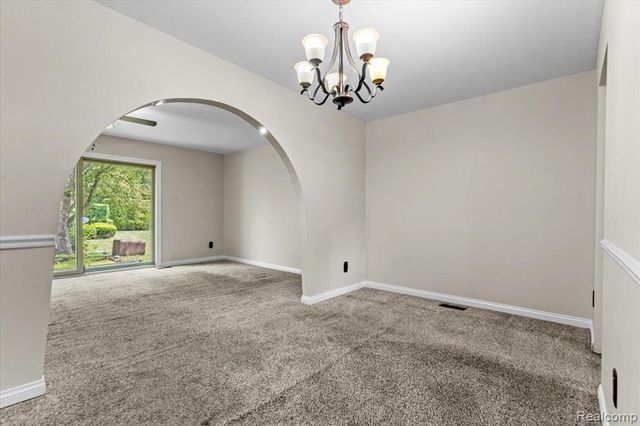 3719 Old Creek Road, Troy, MI 48084
