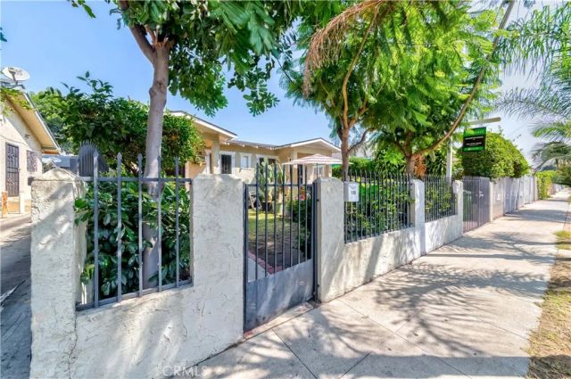 623 E 36th Street, Los Angeles, CA 90011