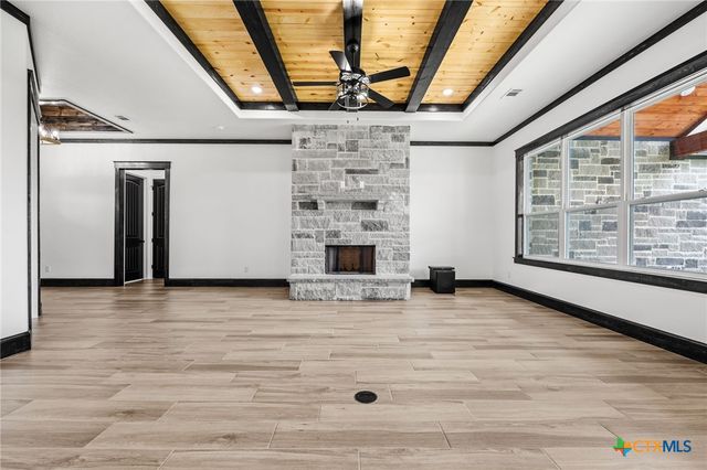 11151 Golden Eagle Avenue, Salado, TX 76571