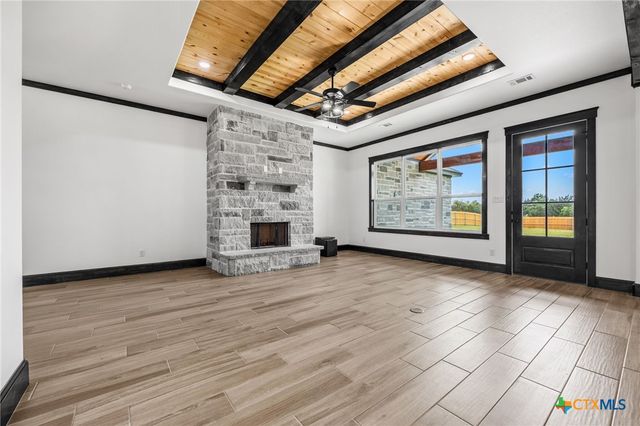 11151 Golden Eagle Avenue, Salado, TX 76571