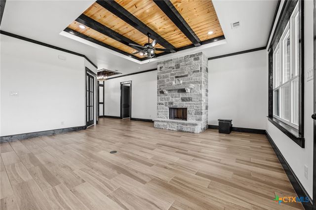 11151 Golden Eagle Avenue, Salado, TX 76571