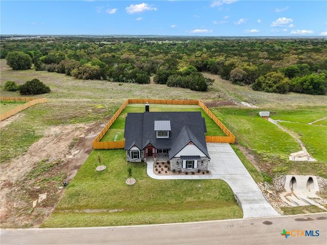 11151 Golden Eagle Avenue, Salado, TX 76571