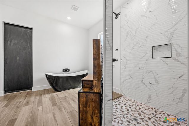 11151 Golden Eagle Avenue, Salado, TX 76571