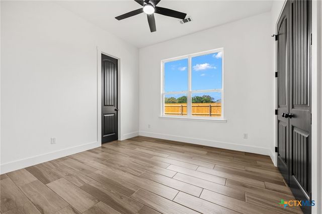 11151 Golden Eagle Avenue, Salado, TX 76571