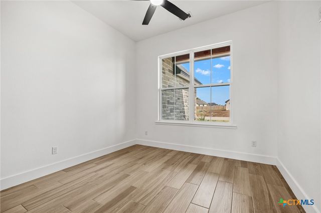 11151 Golden Eagle Avenue, Salado, TX 76571