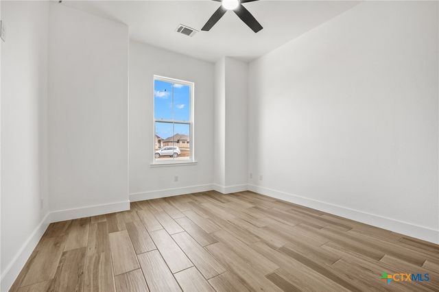 11151 Golden Eagle Avenue, Salado, TX 76571