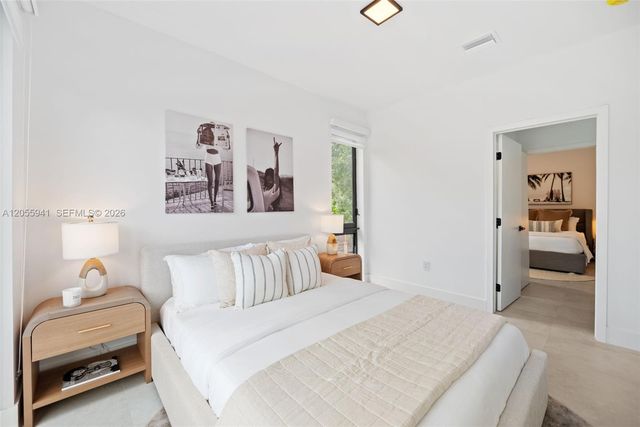 53 NW 52nd St, Miami, FL 33127