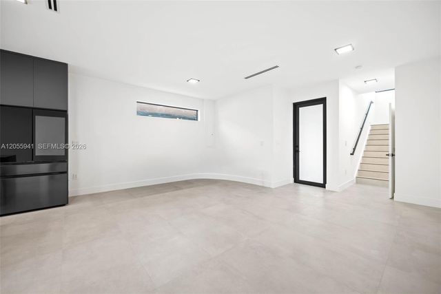 53 NW 52nd St, Miami, FL 33127
